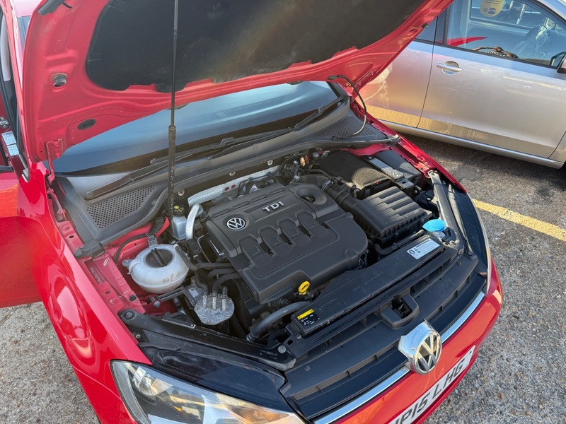 Used Volkswagen Golf 2015 for sale - 76304530: Photo 10