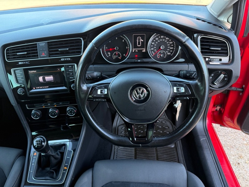 Used Volkswagen Golf 2015 for sale - 76304530: Photo 8