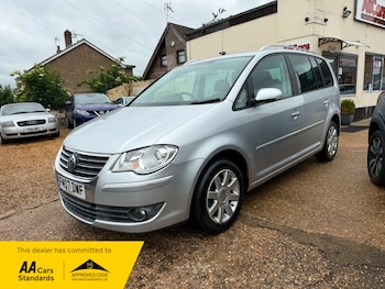 Used Volkswagen Touran 2007 for sale - 78829204: Photo