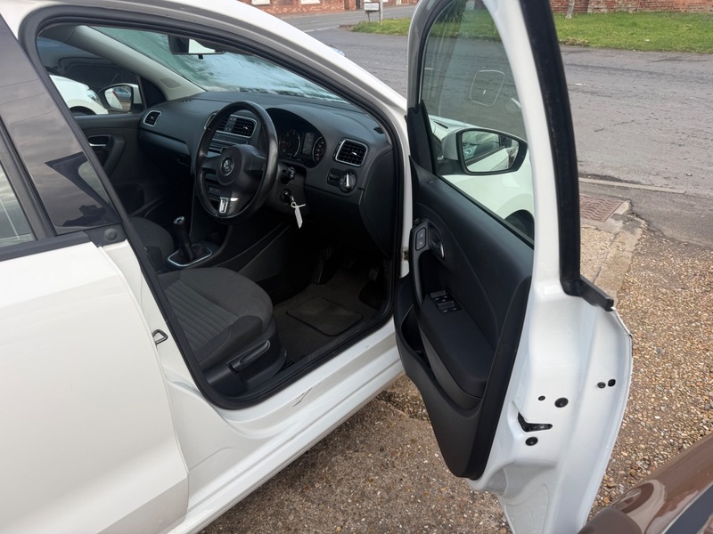 Used Volkswagen Polo 2012 for sale - 77655895: Photo 5