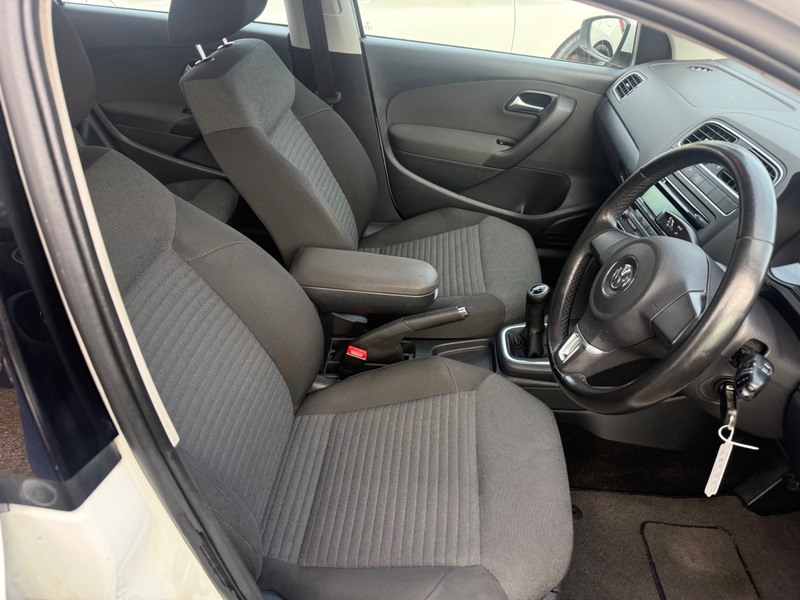 Used Volkswagen Polo 2012 for sale - 77655895: Photo 8