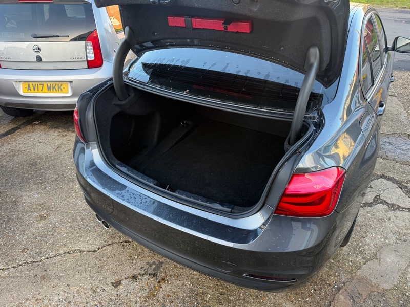 Used BMW 3 Series 2015 for sale - 76605359: Photo 10