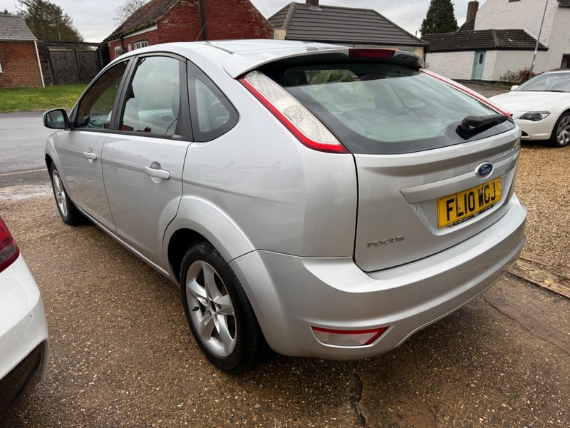 Used Ford Focus 2010 for sale - 77572471: Photo 3