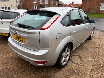 Used Ford Focus 2010 for sale - 77572471: Photo