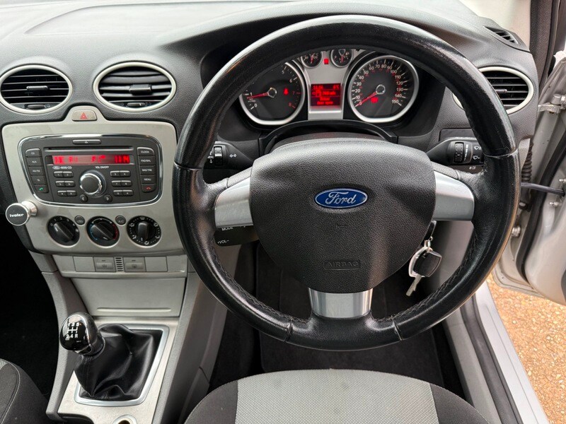 Used Ford Focus 2010 for sale - 77572471: Photo 7
