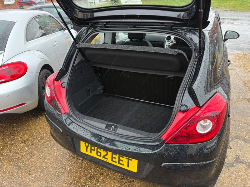 Used Vauxhall Corsa 2012 for sale - 77277018: Photo 9