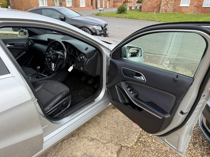 Used Mercedes-Benz A-Class 2013 for sale - 77851008: Photo 6