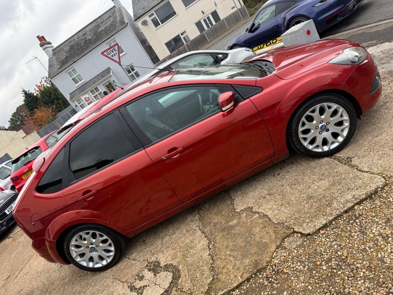 Used Ford Focus 2009 for sale - 76510421: Photo 11