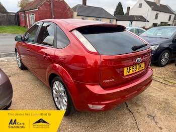 Used Ford Focus 2009 for sale - 76510421: Photo