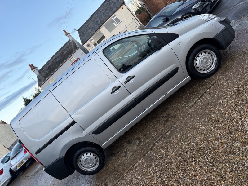 Used Peugeot Expert 2015 for sale - 77572437: Photo 8