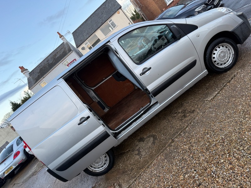 Used Peugeot Expert 2015 for sale - 77572437: Photo 9