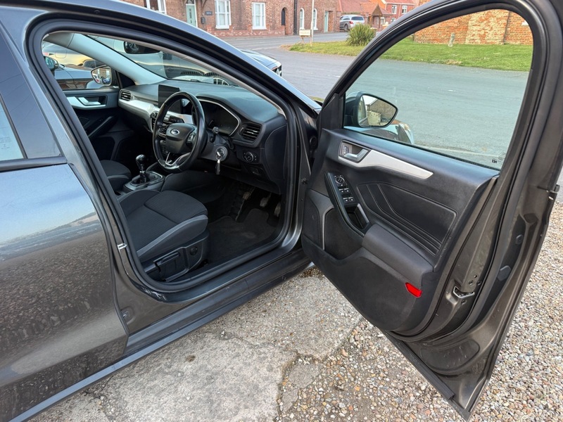 Used Ford Focus 2018 for sale - 77990317: Photo 6