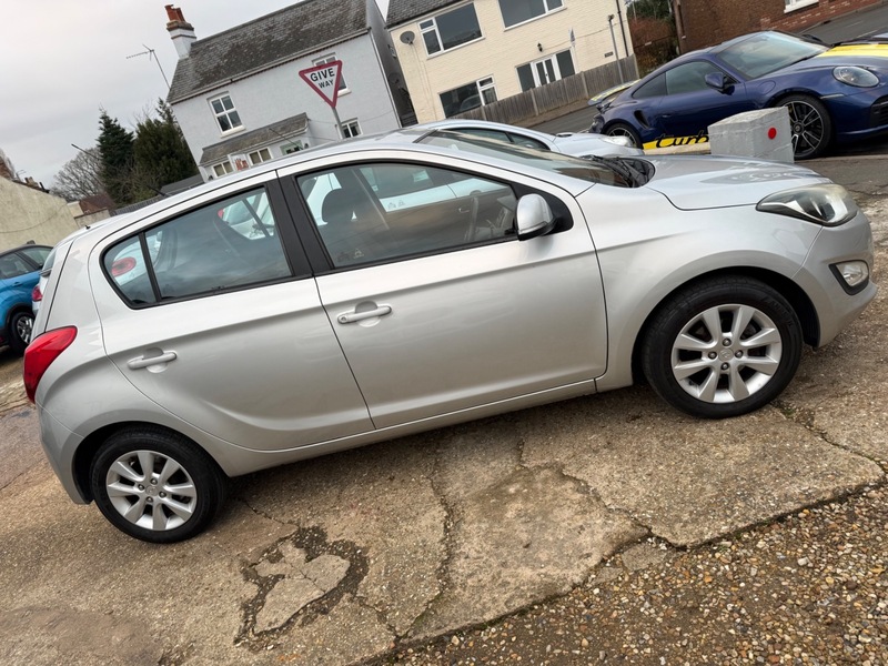 Used Hyundai i20 2012 for sale - 77250972: Photo 10