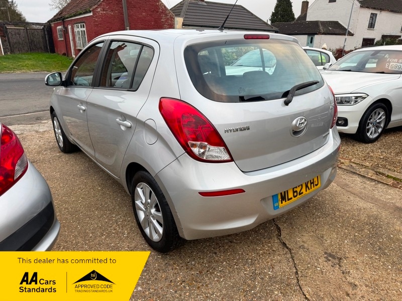 Used Hyundai i20 2012 for sale - 77250972: Photo 4