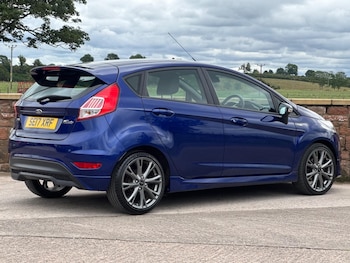 Used Ford Fiesta 2017 for sale - 79552948: Photo