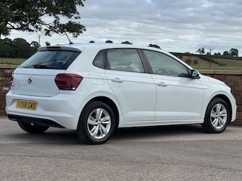 Used Volkswagen Polo 2018 for sale - 79553240: Photo