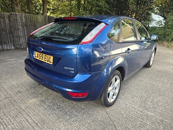 Used Ford Focus 2010 for sale - 79450733: Photo