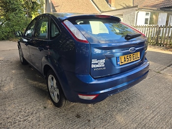 Used Ford Focus 2010 for sale - 79450733: Photo