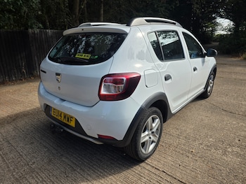 Used Dacia Sandero Stepway 2014 for sale - 79571867: Photo
