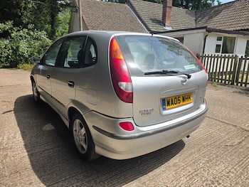 Used Nissan Almera Tino 2005 for sale - 78736872: Photo