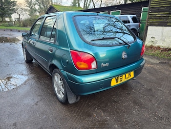 Used Ford Fiesta 2000 for sale - 78412560: Photo
