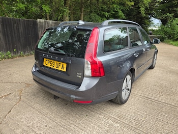 Used Volvo V50 2010 for sale - 78501574: Photo