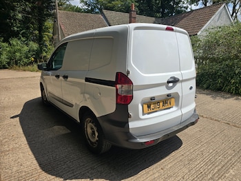 Used Ford Transit Courier 2019 for sale - 79198627: Photo