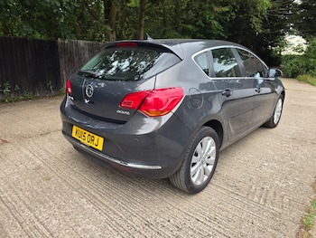 Used Vauxhall Astra 2015 for sale - 79043406: Photo