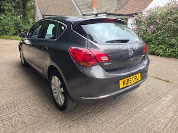 Used Vauxhall Astra 2015 for sale - 79043406: Photo