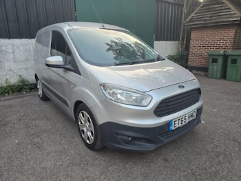 Used Ford Transit Courier 2016 for sale - 79430838: Photo