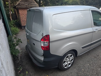 Used Ford Transit Courier 2016 for sale - 79430838: Photo
