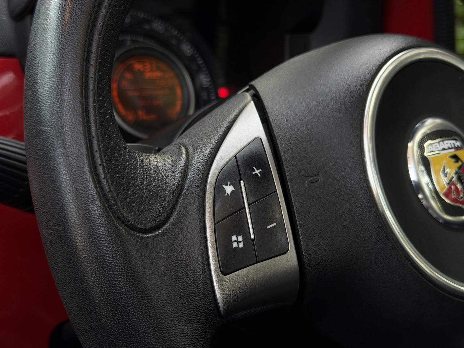 Used Abarth 500 2010 for sale - 77562520: Photo 28