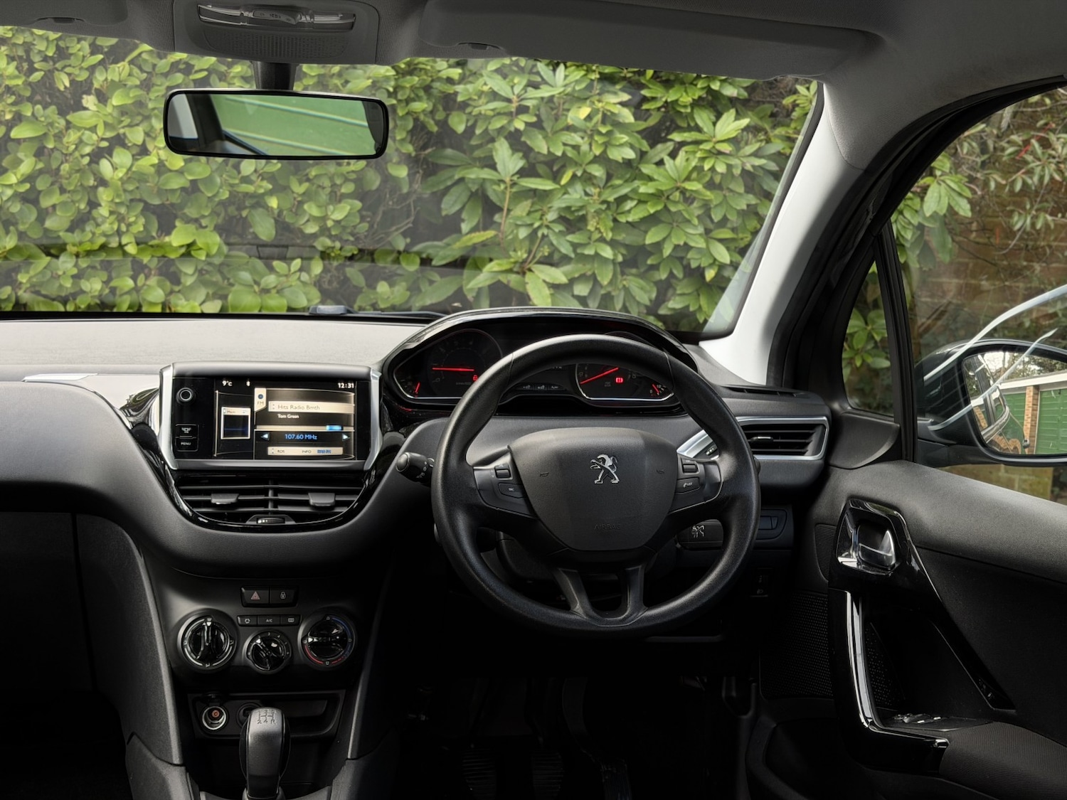 Used Peugeot 208 2014 for sale - 77595340: Photo 11