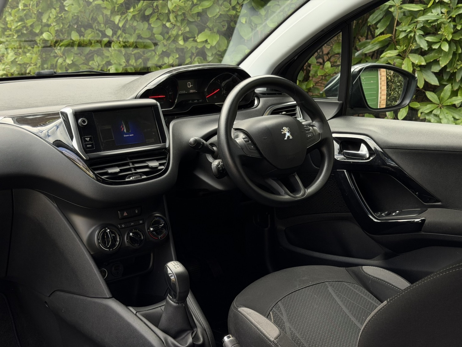 Used Peugeot 208 2014 for sale - 77595340: Photo 18