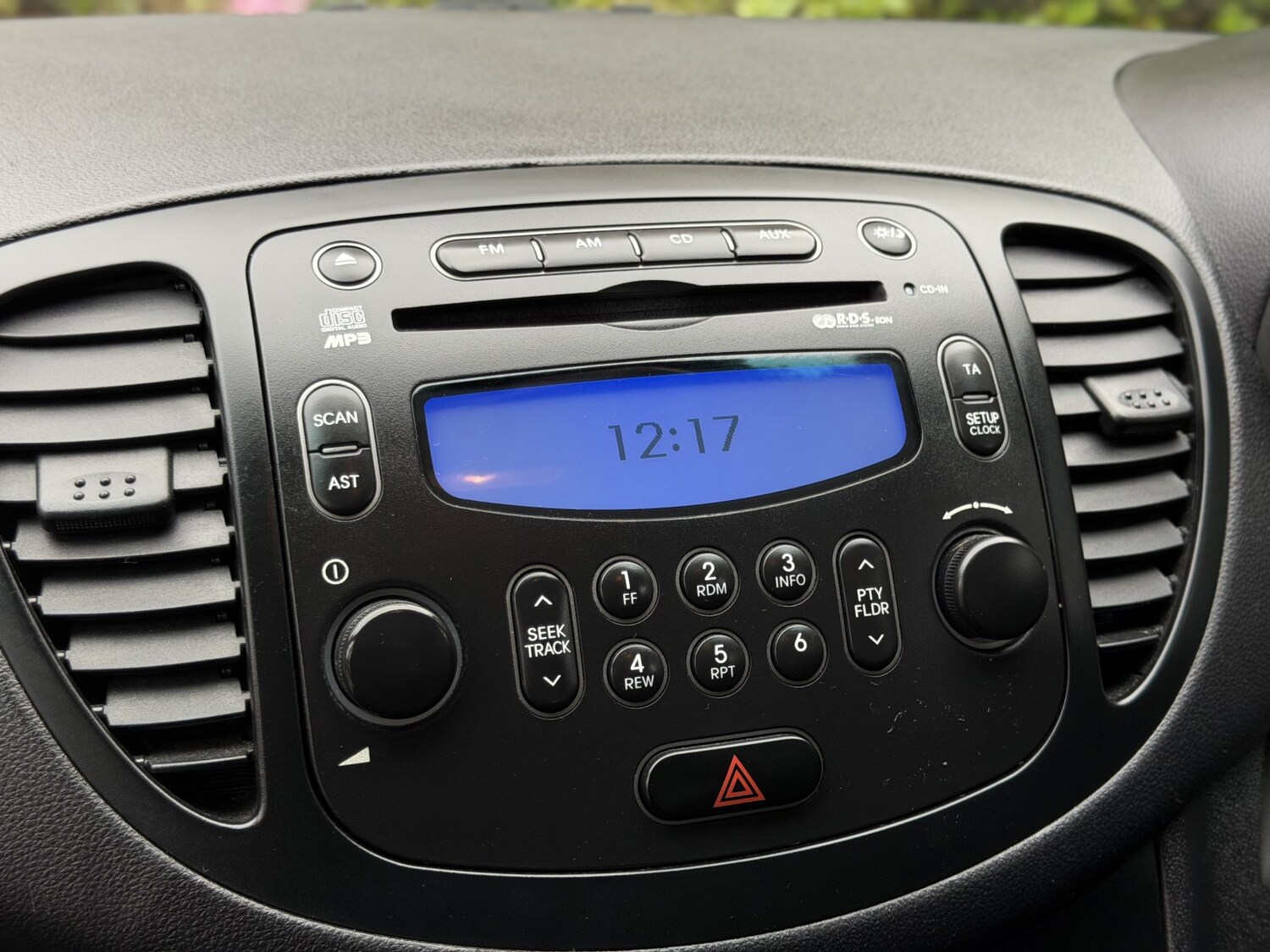 Used Hyundai i10 2012 for sale - 77864846: Photo 12