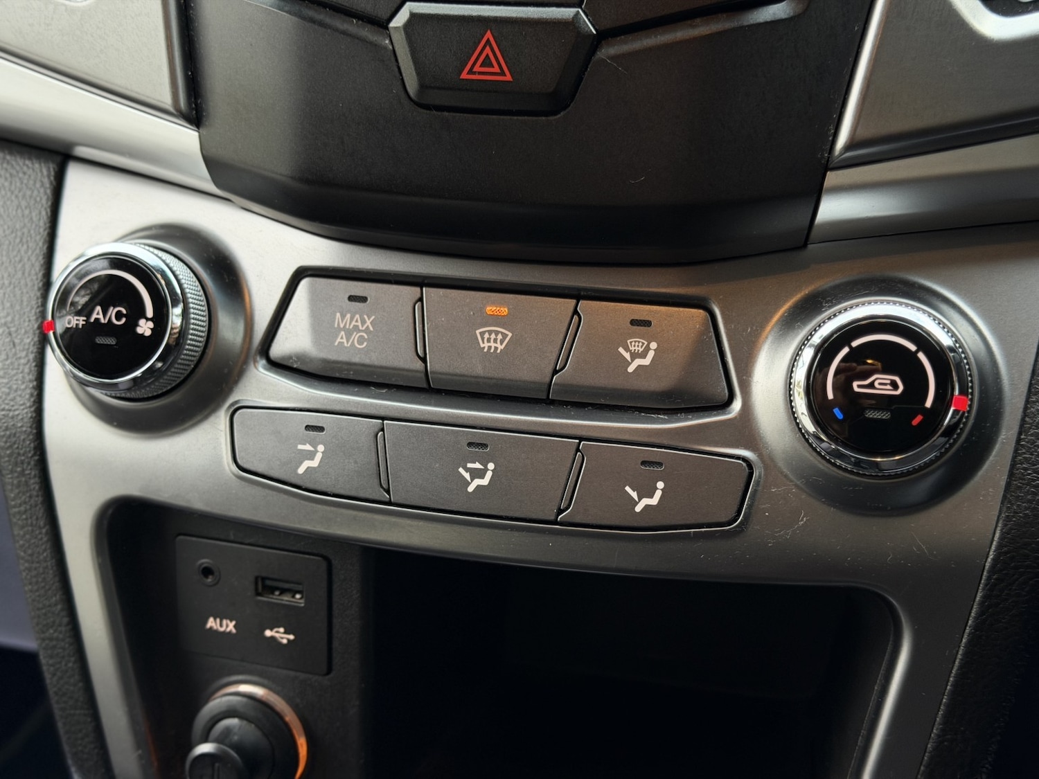 Used Ssangyong Korando 2015 for sale - 76963332: Photo 22