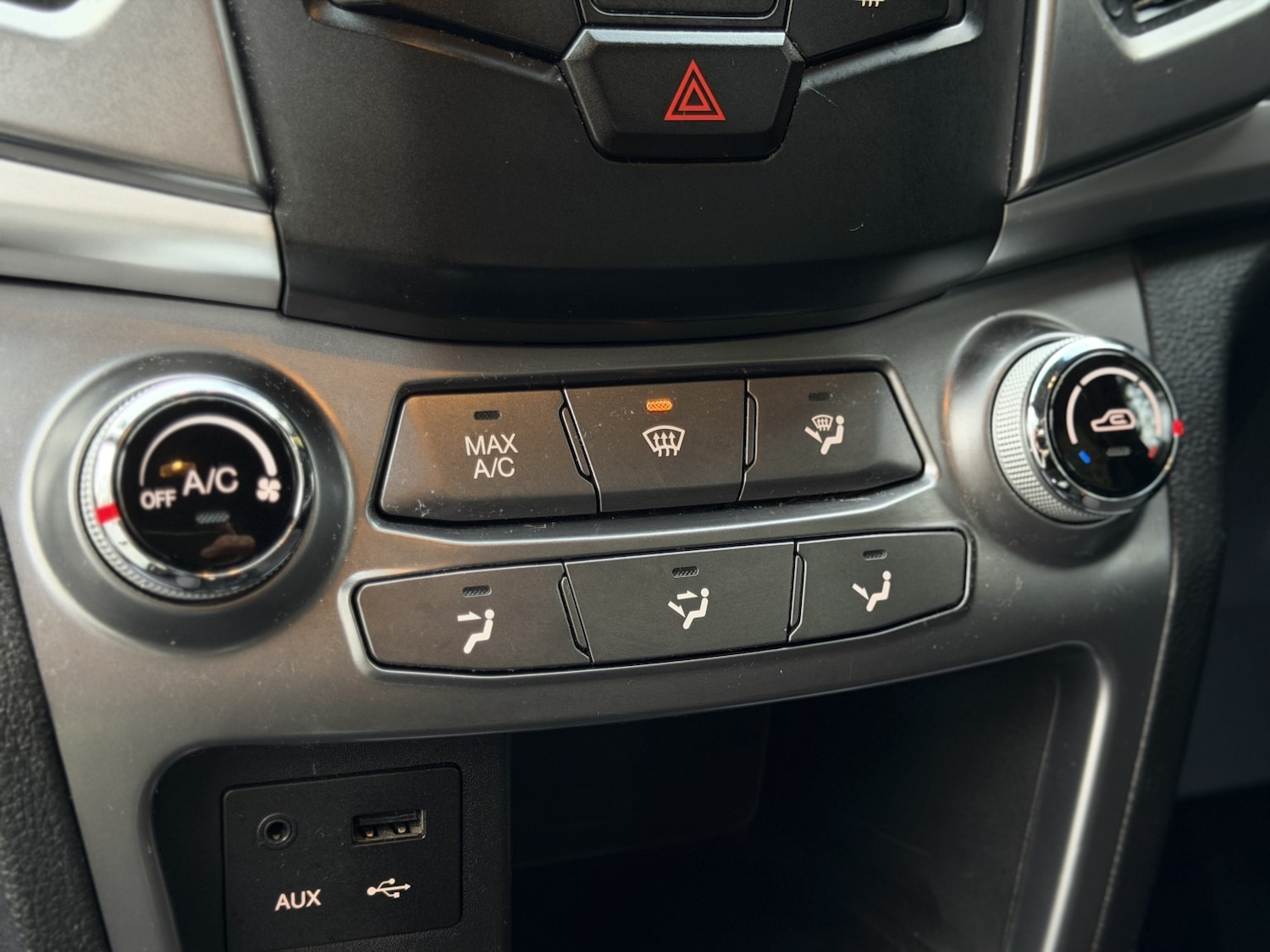 Used Ssangyong Korando 2015 for sale - 76963332: Photo 23