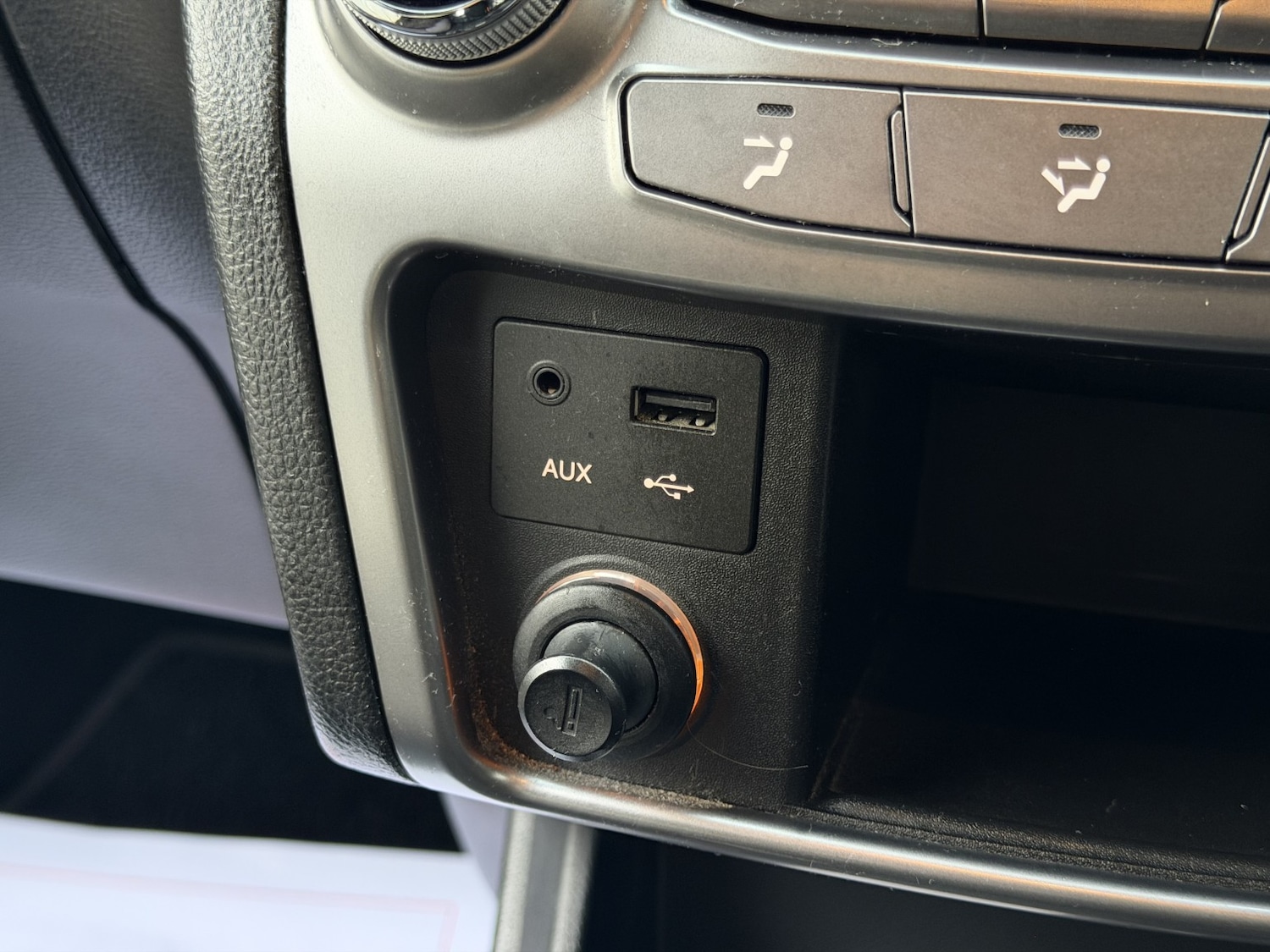 Used Ssangyong Korando 2015 for sale - 76963332: Photo 24