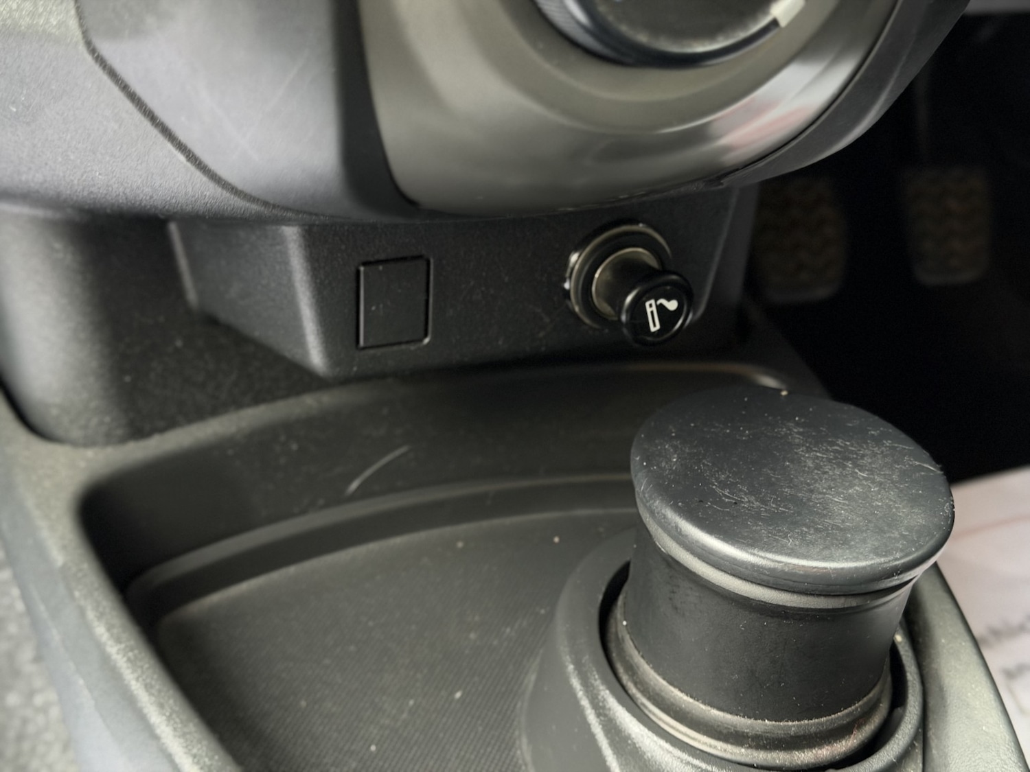 Used Toyota Yaris 2009 for sale - 77377786: Photo 25