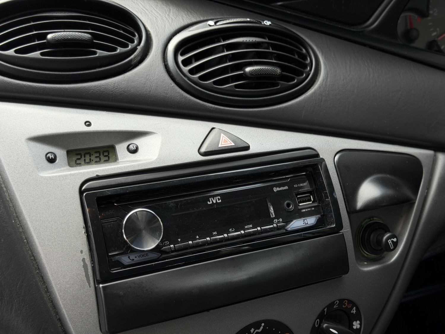 Used Ford Focus 2003 for sale - 78112186: Photo 23