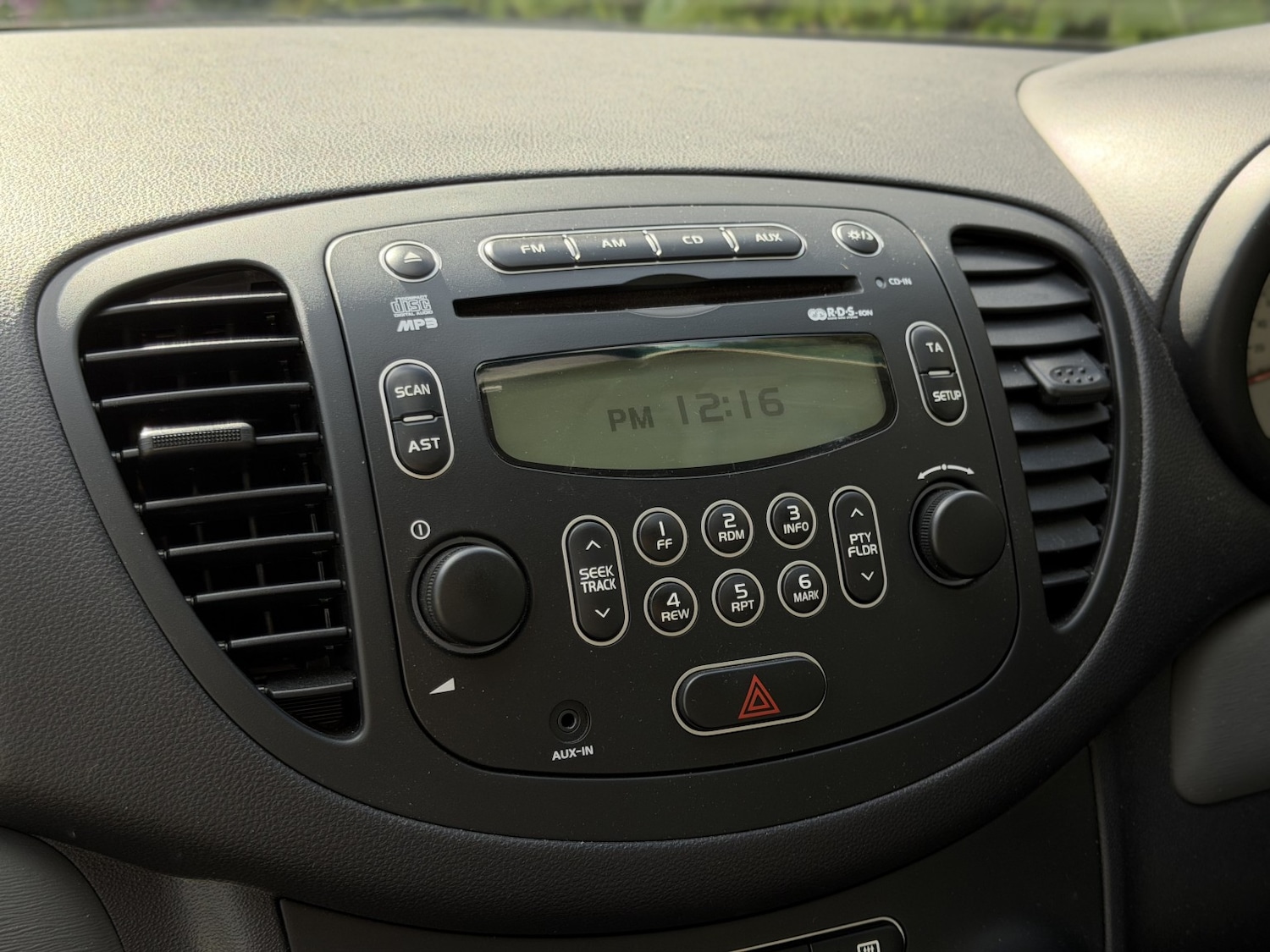 Used Hyundai i10 2009 for sale - 77837017: Photo 18