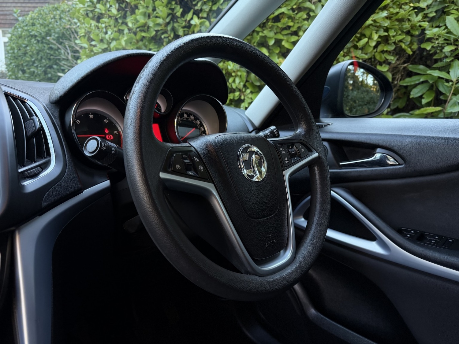 Used Vauxhall Zafira Tourer 2014 for sale - 76662734: Photo 15