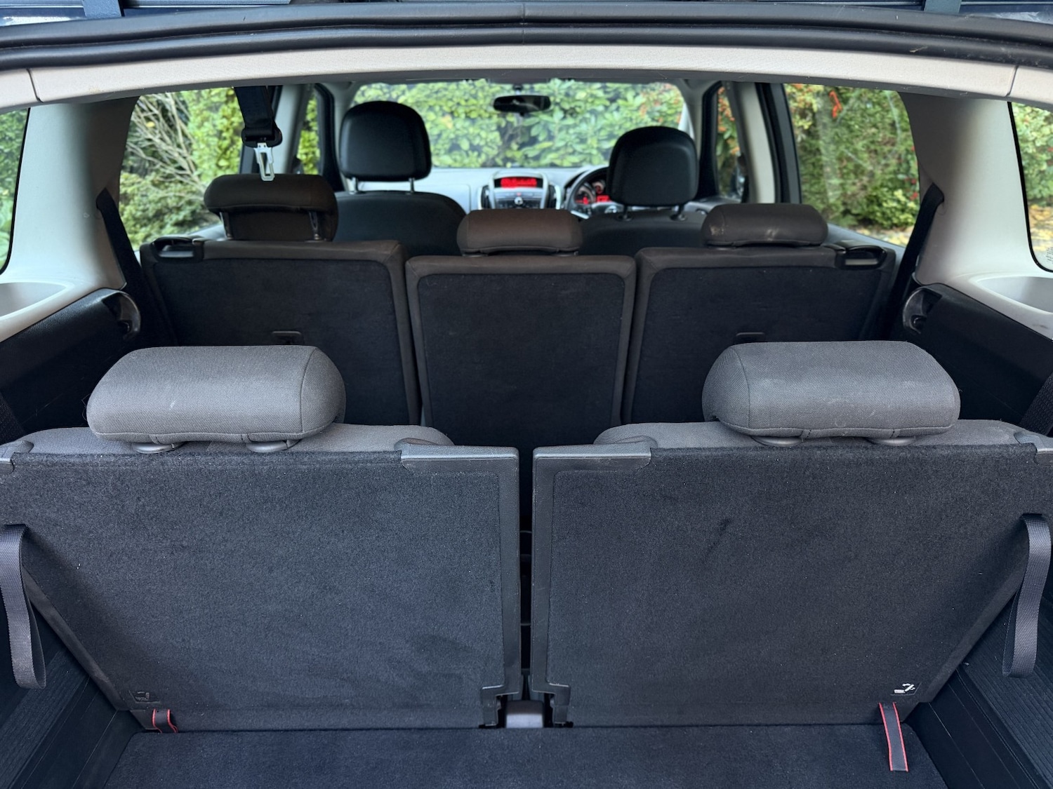 Used Vauxhall Zafira Tourer 2014 for sale - 76662734: Photo 9