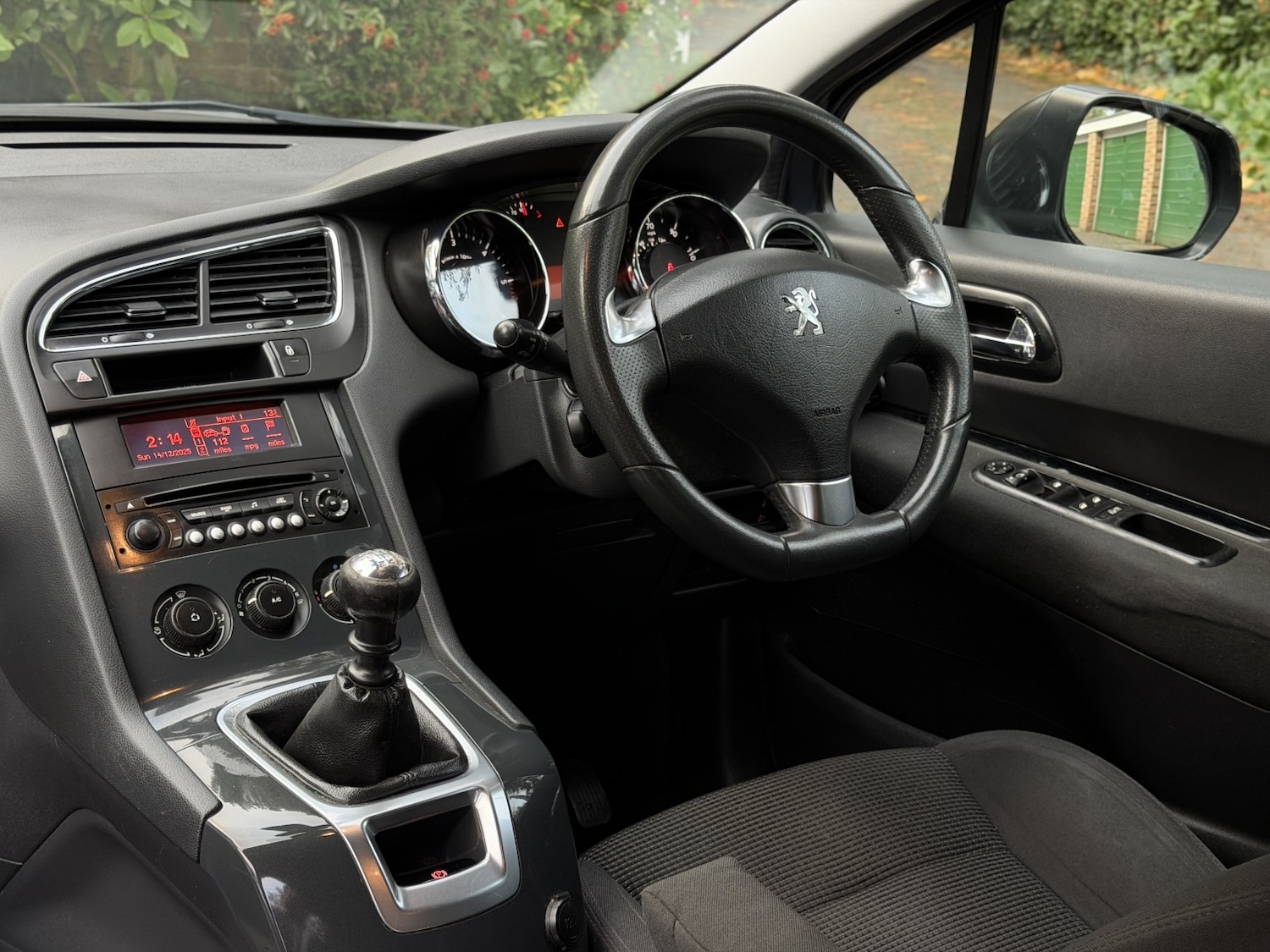 Used Peugeot 5008 2013 for sale - 76941792: Photo 11