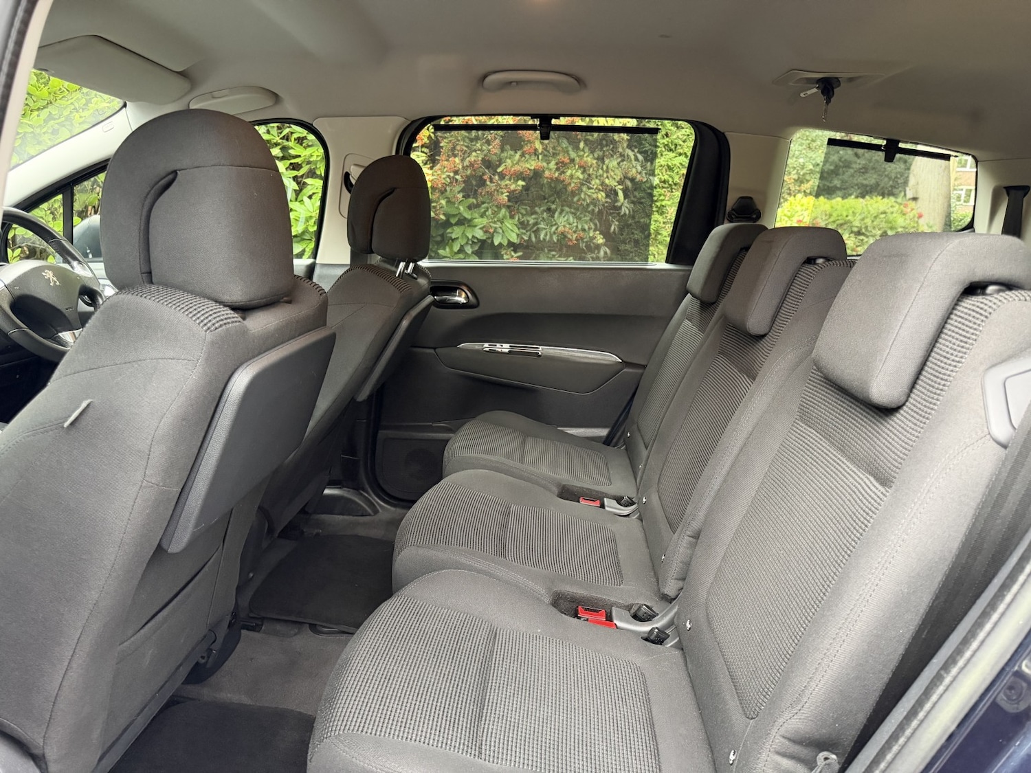 Used Peugeot 5008 2013 for sale - 76941792: Photo 17