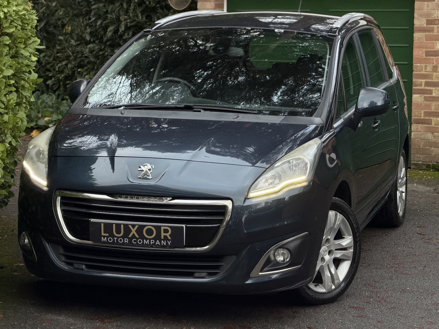 Used Peugeot 5008 2013 for sale - 76941792: Photo 25
