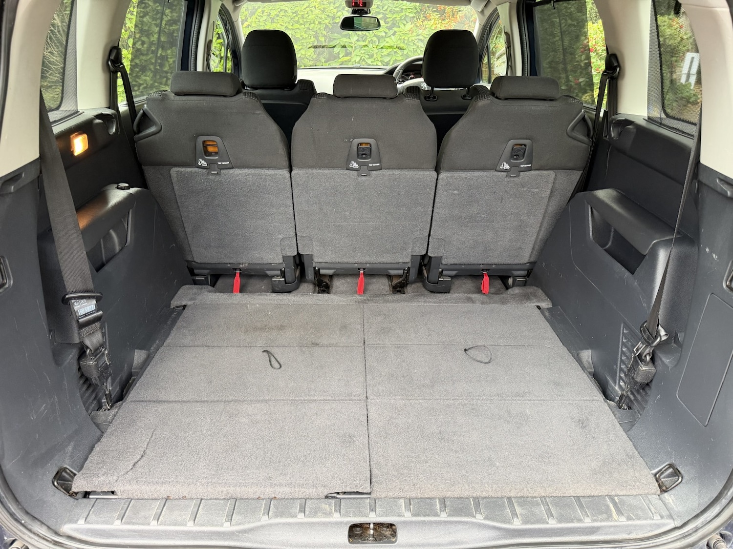 Used Peugeot 5008 2013 for sale - 76941792: Photo 8