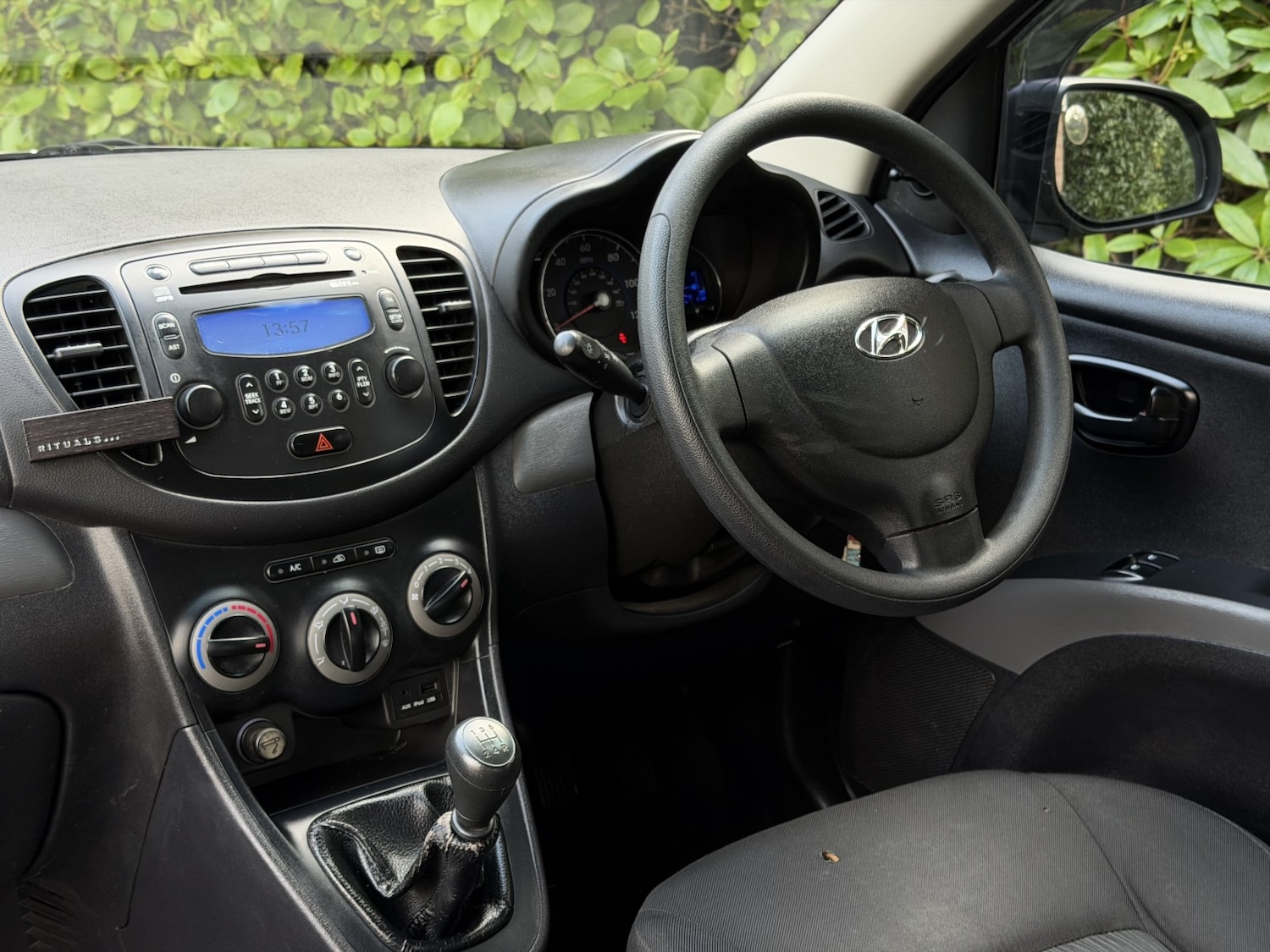 Used Hyundai i10 2012 for sale - 77350102: Photo 14