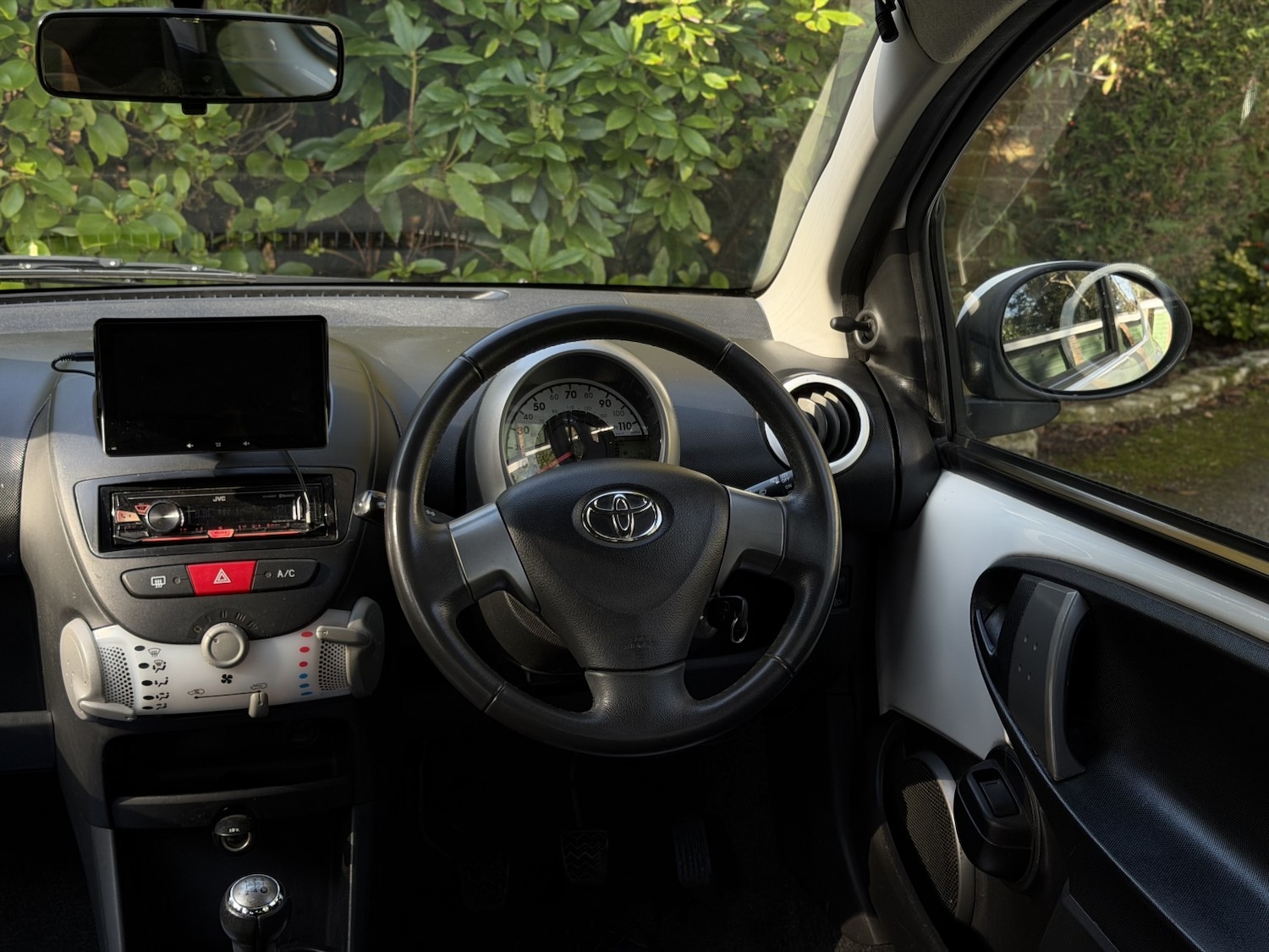 Used Toyota AYGO 2012 for sale - 77729584: Photo 10