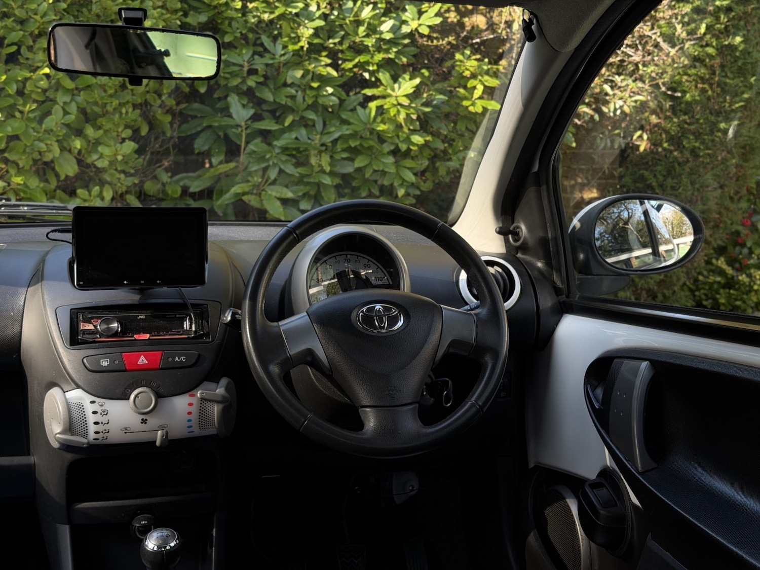 Used Toyota AYGO 2012 for sale - 77729584: Photo 9